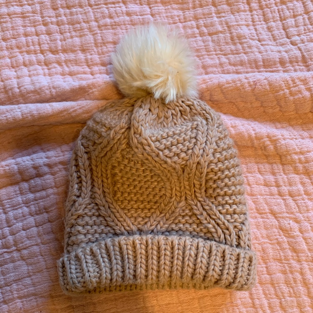 Old navy Pom Pom knit beanie